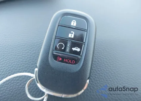 2024 Honda Accord Hybrid Touring z USA, uszkodzony, nr VIN 1HGCY2F8XRA004757